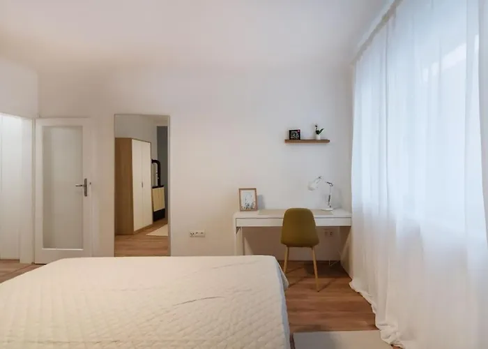 Ruhelage Im Zentrum Nahe Schottentor-contactless Self-check-in Apartment Vienna