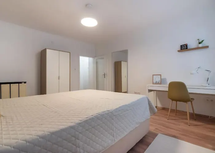 Ruhelage Im Zentrum Nahe Schottentor-contactless Self-check-in Apartment Vienna