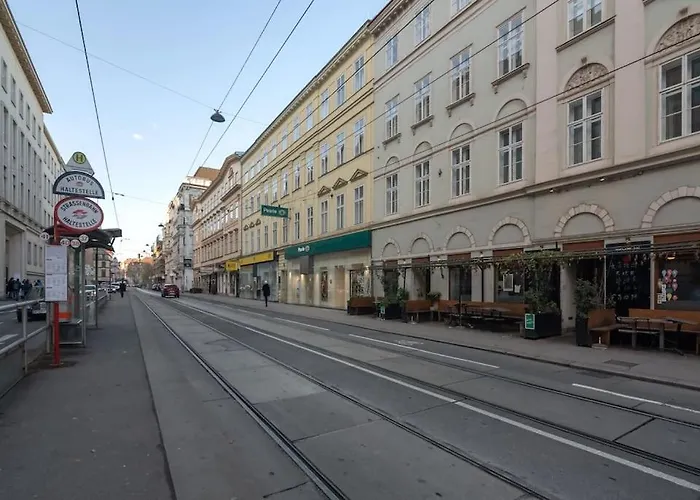 Ruhelage Im Zentrum Nahe Schottentor-contactless Self-check-in Apartment *